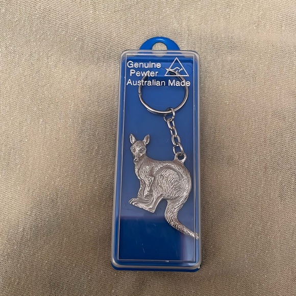 NWT kangaroo keychain - Picture 1 of 1